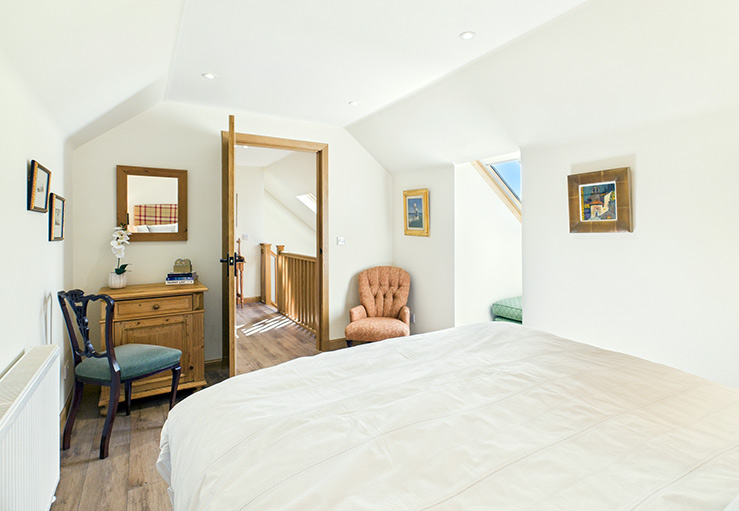 Master bedroom Master bedroom