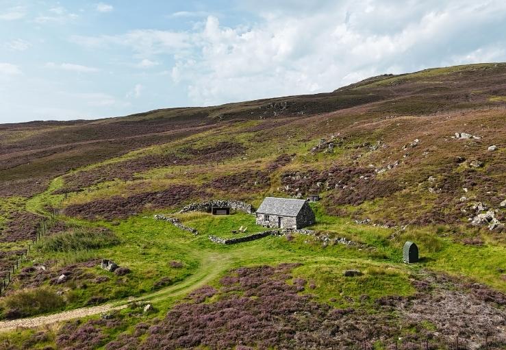 Carn Dearg Bothy, Ashintully Carn Dearg Bothy, Ashintully