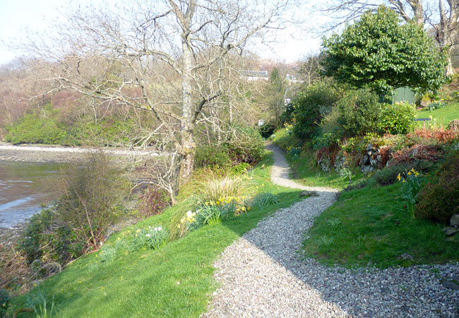 Footpath to The Croft Footpath to The Croft