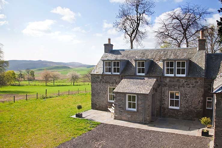 Garden Cottage at Ashintully Castle Garden Cottage at Ashintully Castle