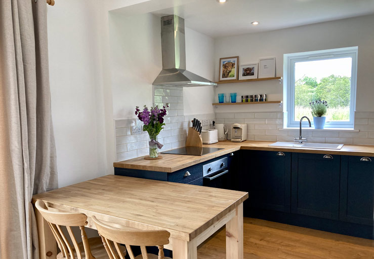 Kitchen/dining area Kitchen/dining area