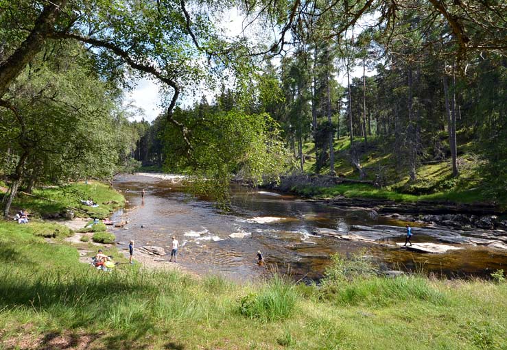 Linn of Dee near Braemar Linn of Dee near Braemar
