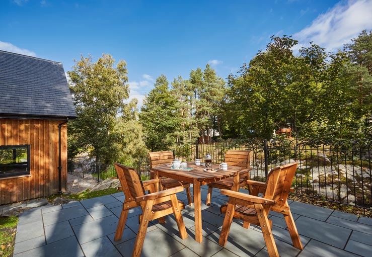 Little Linn patio area Little Linn patio area