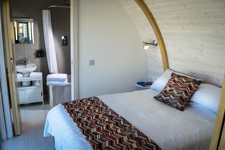 En suite shower room En suite shower room