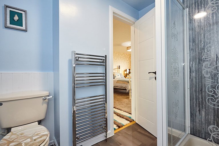 En suite shower room En suite shower room